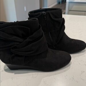 Comfortview Black Ankle Boots